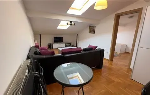 Rent, one bedroom apartment, 39m², Denkova Basta, Zvezdara Sve Podlokacije - image 2