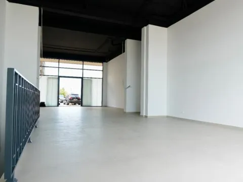 Izdavanje, poslovni prostor, 130m², City Kvart, Podgorica - image 10