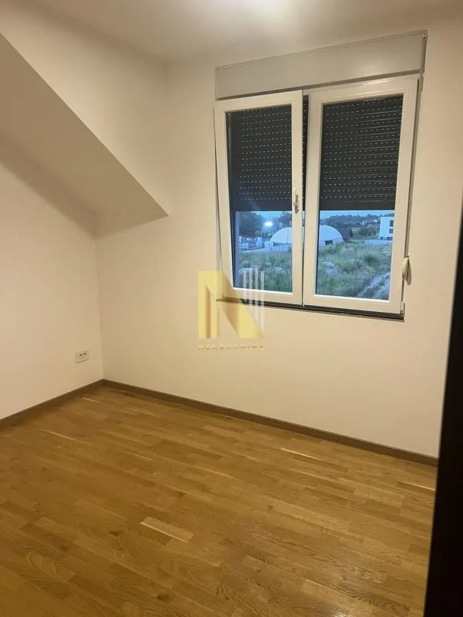 Rent, office space, 92m², Alibegovac, Petrovaradin