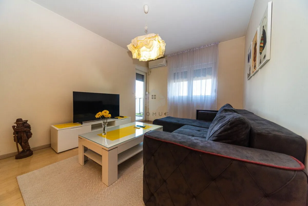 Izdavanje, jednosoban stan, 49m², City Kvart, Podgorica
