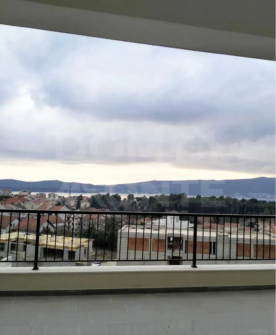 Rent, one bedroom apartment, 40m², Tivat, Crna Gora
