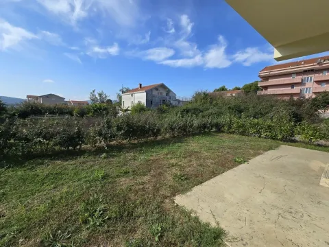 Sale, one bedroom apartment, 44m², Tivat, Crna Gora - image 10