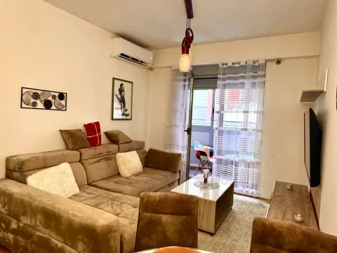 Izdavanje, dvosoban stan, 60m², Krivi Most, Podgorica - image 7