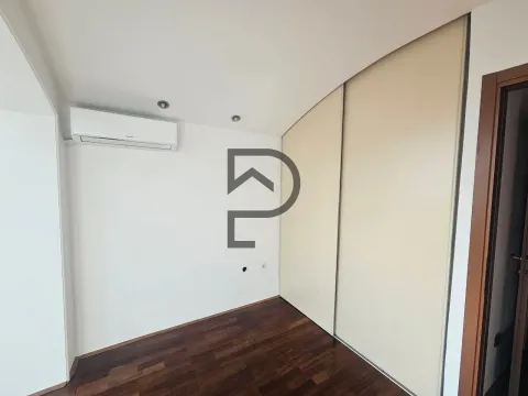 Izdavanje, stan, 117m², Preko Morače, Podgorica - image 3