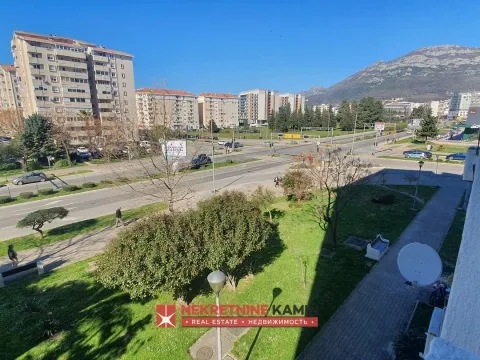 Prodaja, dvosoban stan, 64m², Centar, Bar - image 15