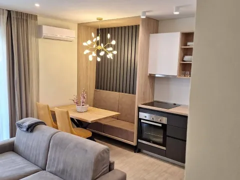 Rent, one bedroom apartment, 45m², Pod Kuk, Tivat - image 11