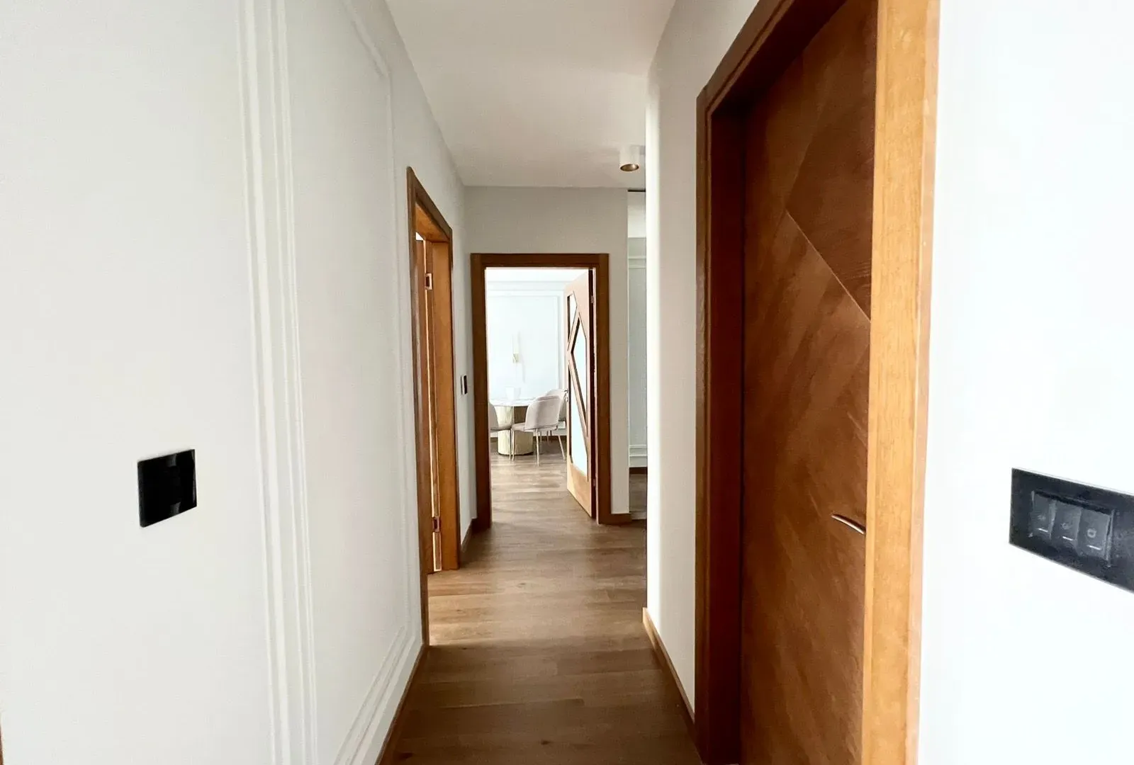 Izdavanje, dvosoban stan, 70m², Ljubović, Podgorica