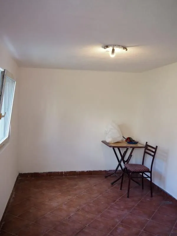 Izdavanje, kuća, 32m², Šušanj, Bar