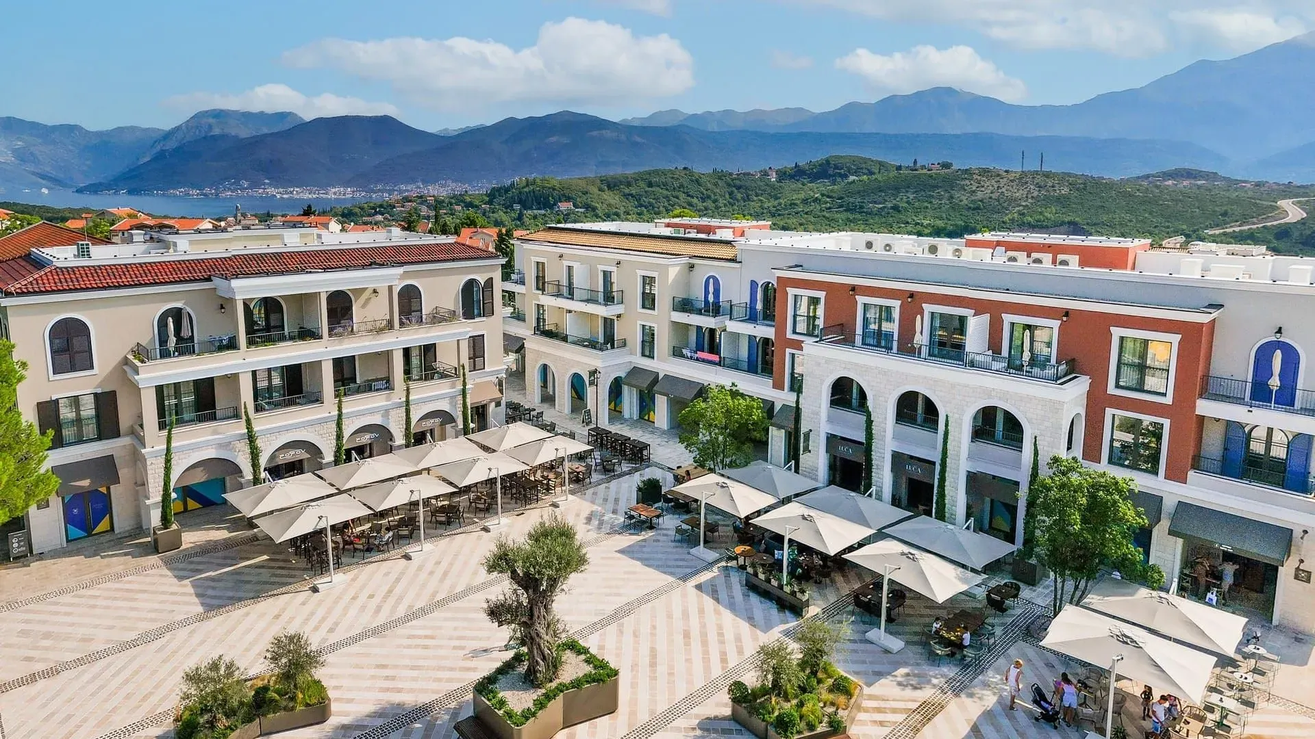 Prodaja, jednosoban stan, 61m², Tivat, Crna Gora
