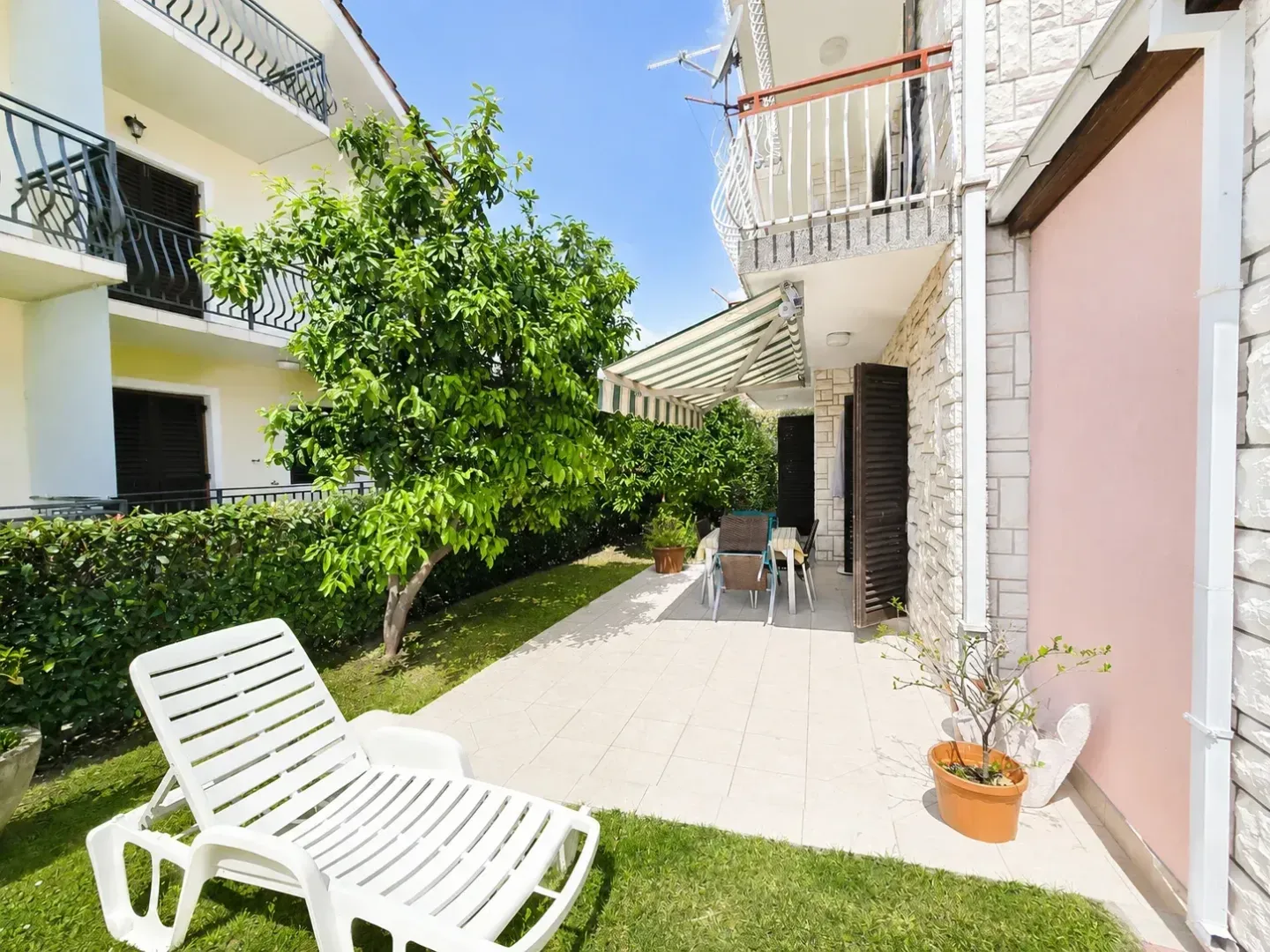 Sale, house, 341m², Tivat, Crna Gora