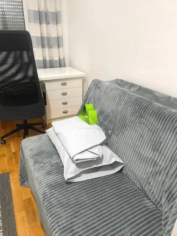 Rent, four bedroom apartment, 85m², Medijana, Niš