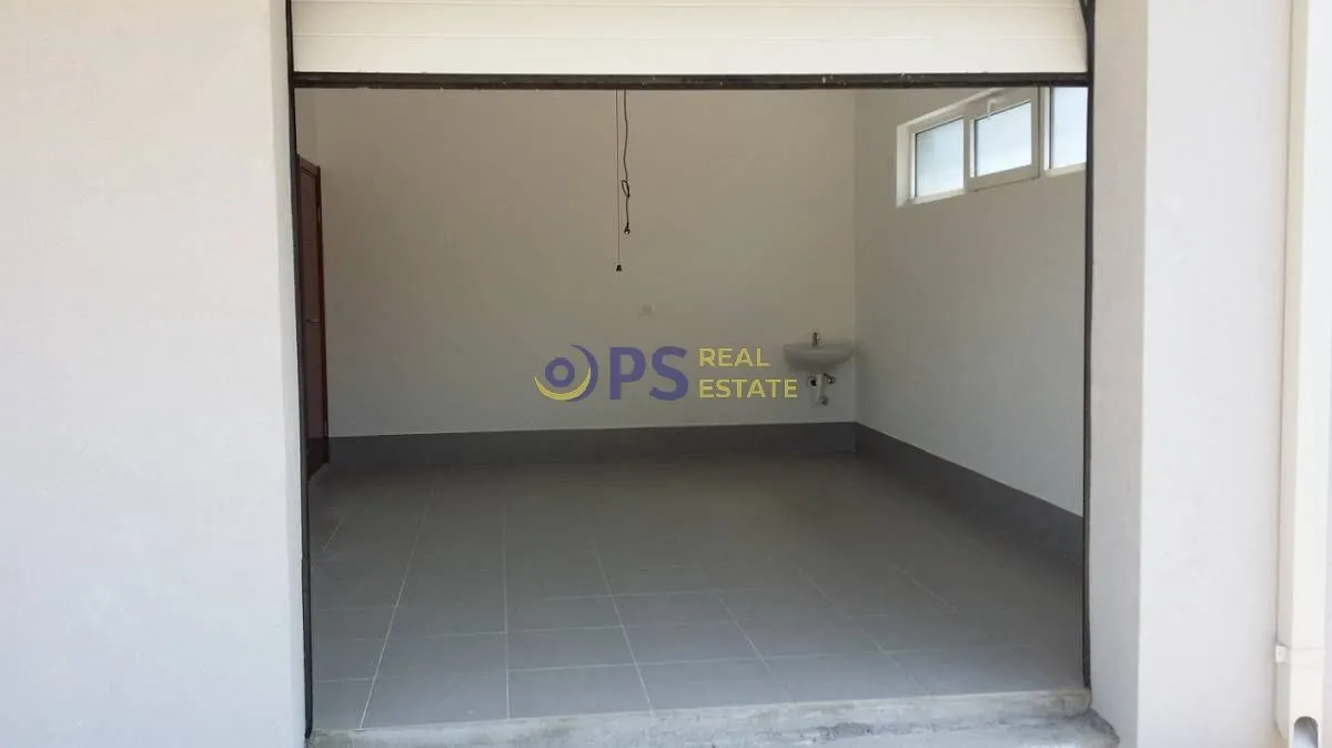Sale, house, 300m², Bar, Crna Gora