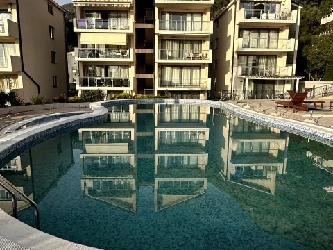 Sale, two bedroom apartment, 76m², Pržno, Budva - image 1