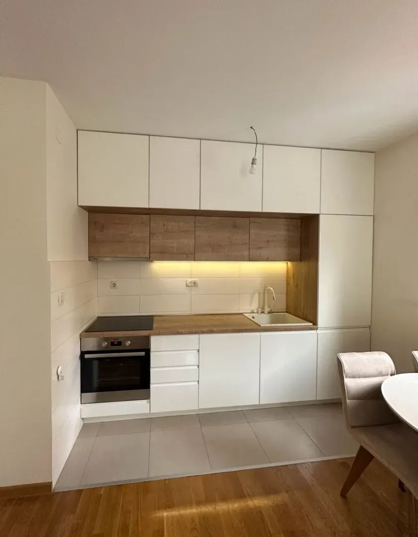 Izdavanje, dvosoban stan, 53m², Zabjelo, Podgorica