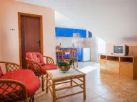 Prodaja, kuća, 145m², Petrovac, Budva - image 5