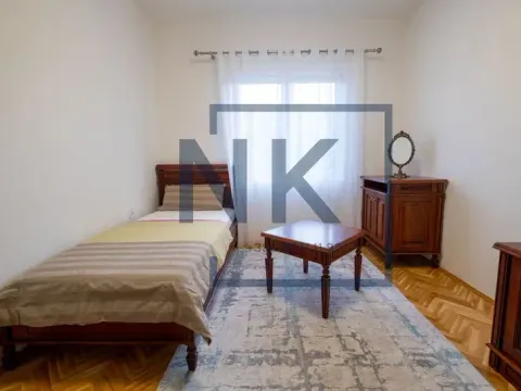 Prodaja, trosoban stan, 128m², Stari Aerodrom, Podgorica - image 16