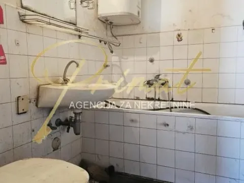 Sale, apartment, 30m², Borča 1, Borča Sve Podlokacije - image 4
