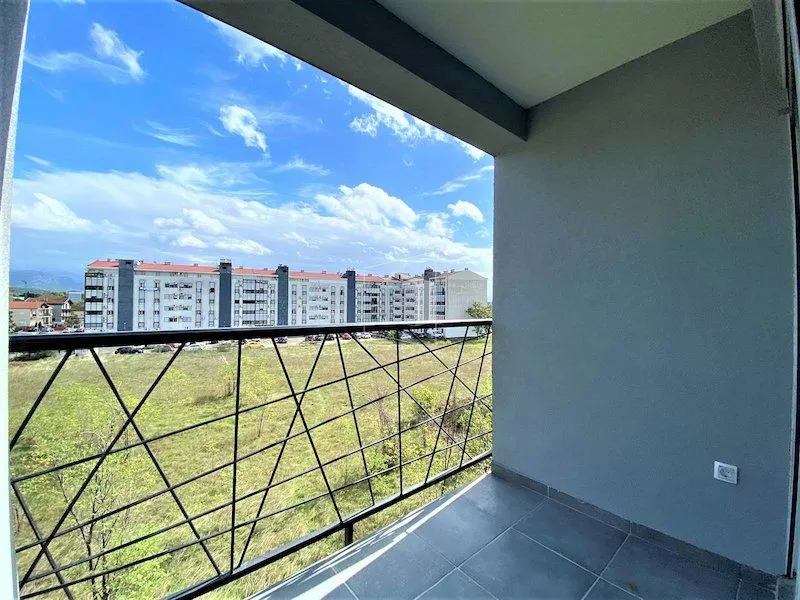Rent, apartment, 100m², 1 maj, Podgorica