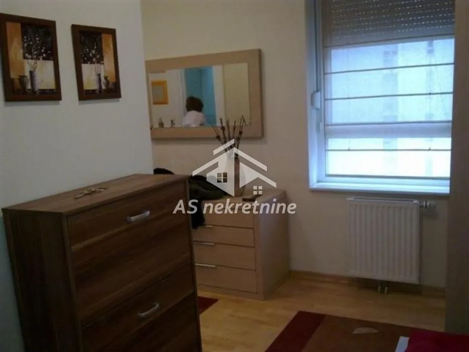 Izdavanje, dvosoban stan, 70m², Novi Beograd Sve Podlokacije, Beograd