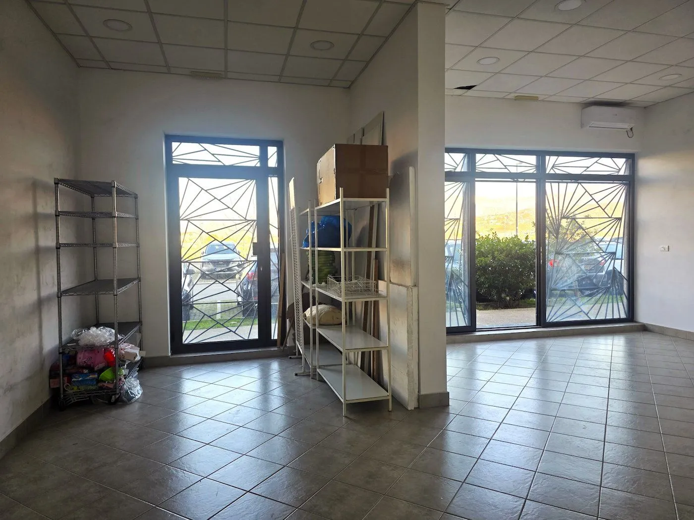 Sale, office space, 120m², Stari Aerodrom, Podgorica