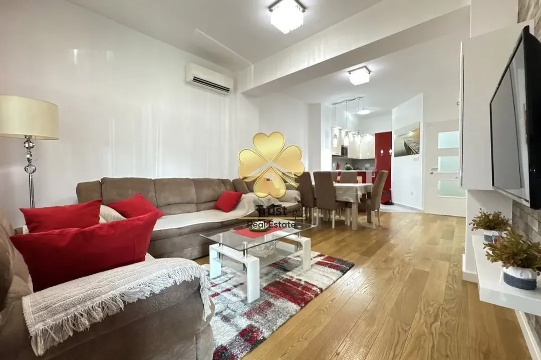 Rent, two bedroom apartment, 80m², Centar, Podgorica