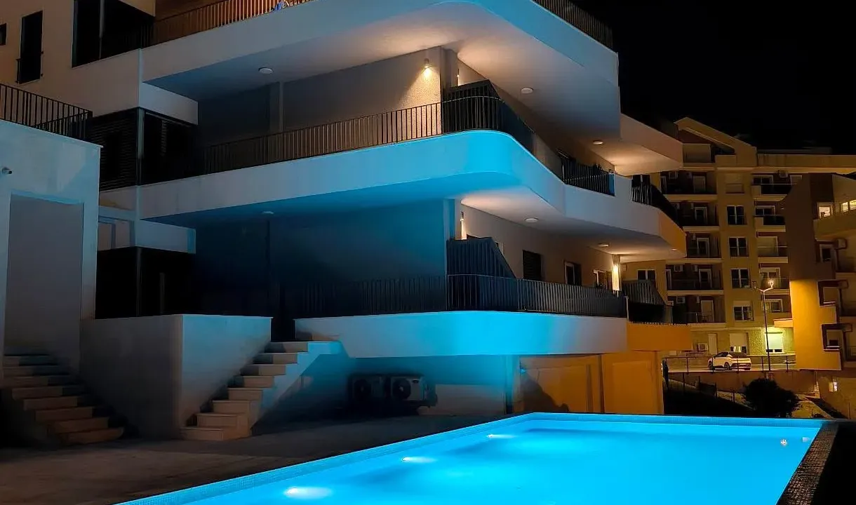 Sale, two bedroom apartment, 51m², Dobrota, Kotor