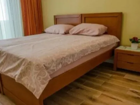 Izdavanje, jednosoban stan, 40m², Centar, Podgorica - image 4