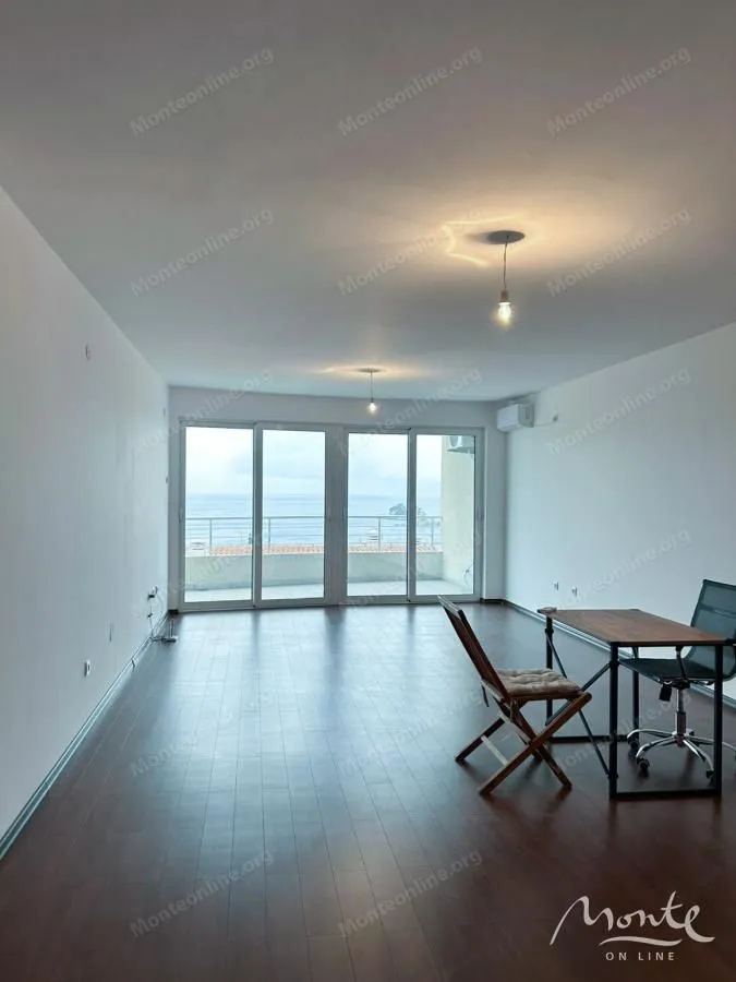 Sale, one bedroom apartment, 85m², Petrovac, Budva