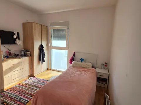 Izdavanje, dvosoban stan, 60m², Zabjelo, Podgorica - image 10