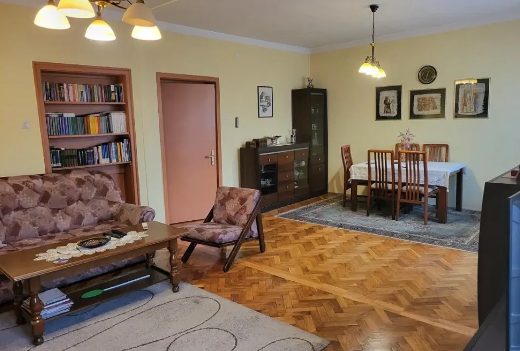 Sale, two bedroom apartment, 140m², Gorica C, Podgorica