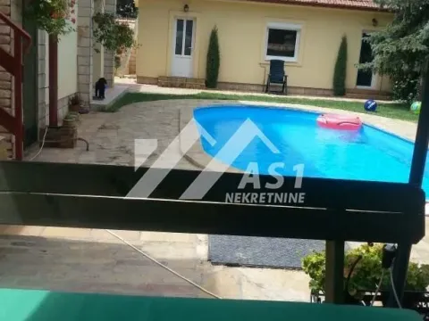 Izdavanje, kuća, 240m², Novi Majur, Petrovaradin - image 10