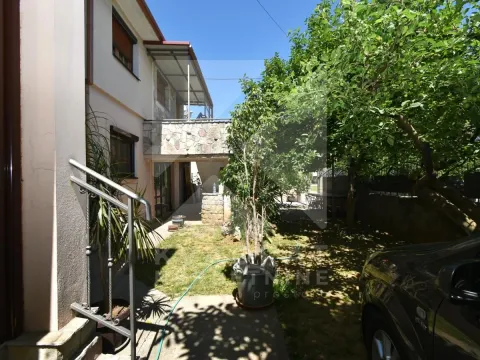 Prodaja, kuća, 302m², Zlatica, Podgorica - image 4