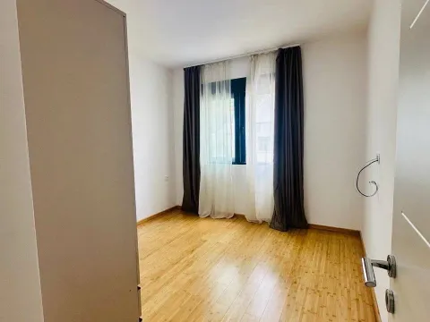 Izdavanje, dvosoban stan, 65m², Rozino, Budva - image 8