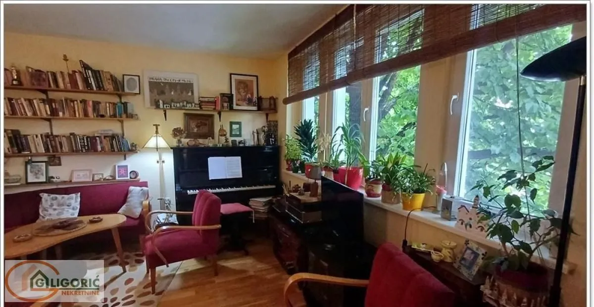 Prodaja, dvosoban stan, 67m², Severni Bulevar, Zvezdara Sve Podlokacije