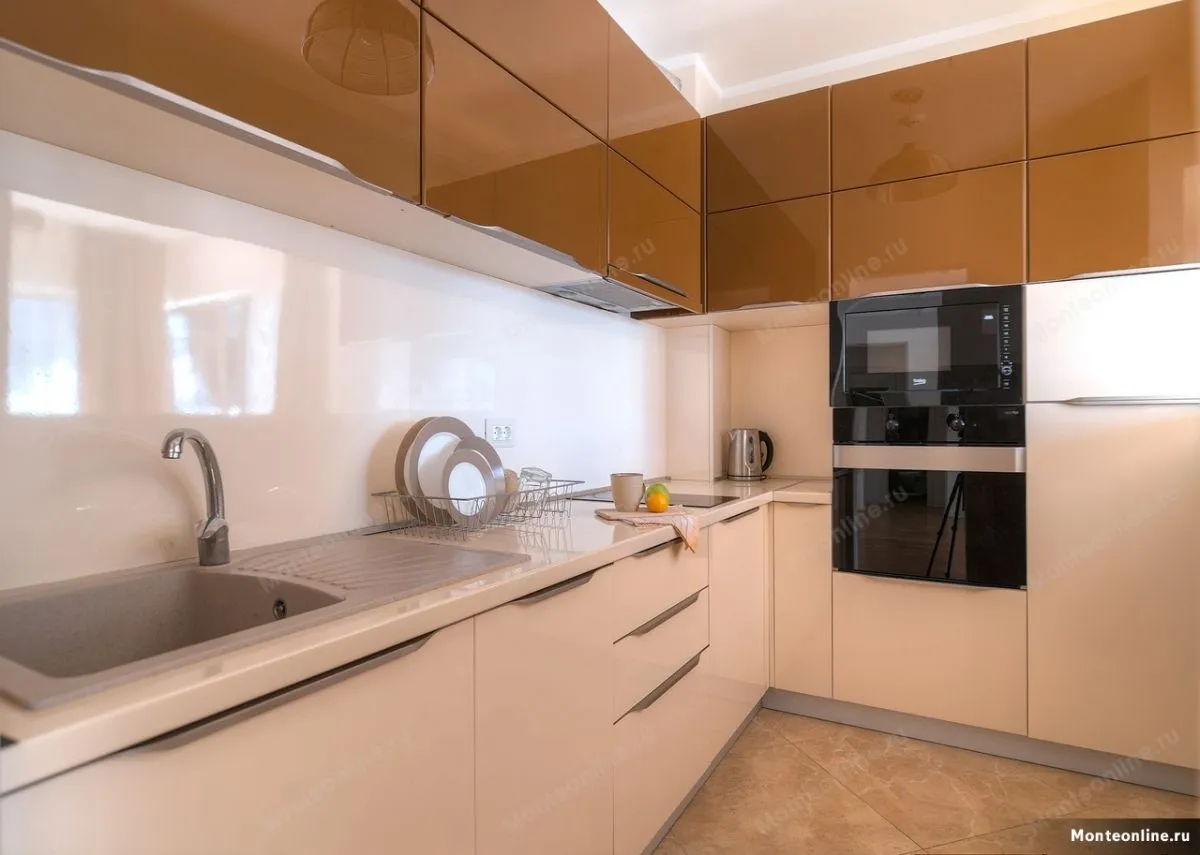 Sale, three bedroom apartment, 104m², Bečići, Budva