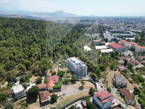 Prodaja, trosoban stan, 101m², Centar, Podgorica - image 8