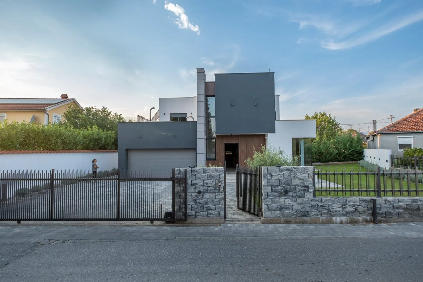 Rent, house, 180m², Gornja Gorica, Podgorica