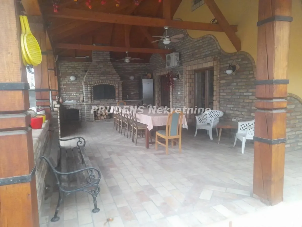 Sale, house, 190m², Surčin, Beograd