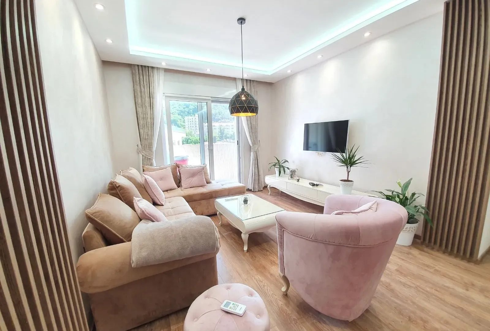 Prodaja, dvosoban stan, 67m², Budva, Crna Gora