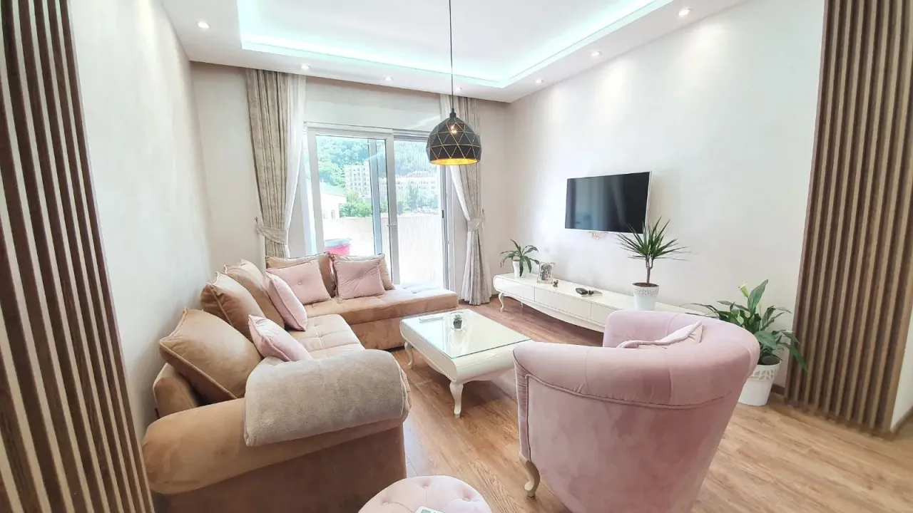 Prodaja, dvosoban stan, 67m², Budva, Crna Gora