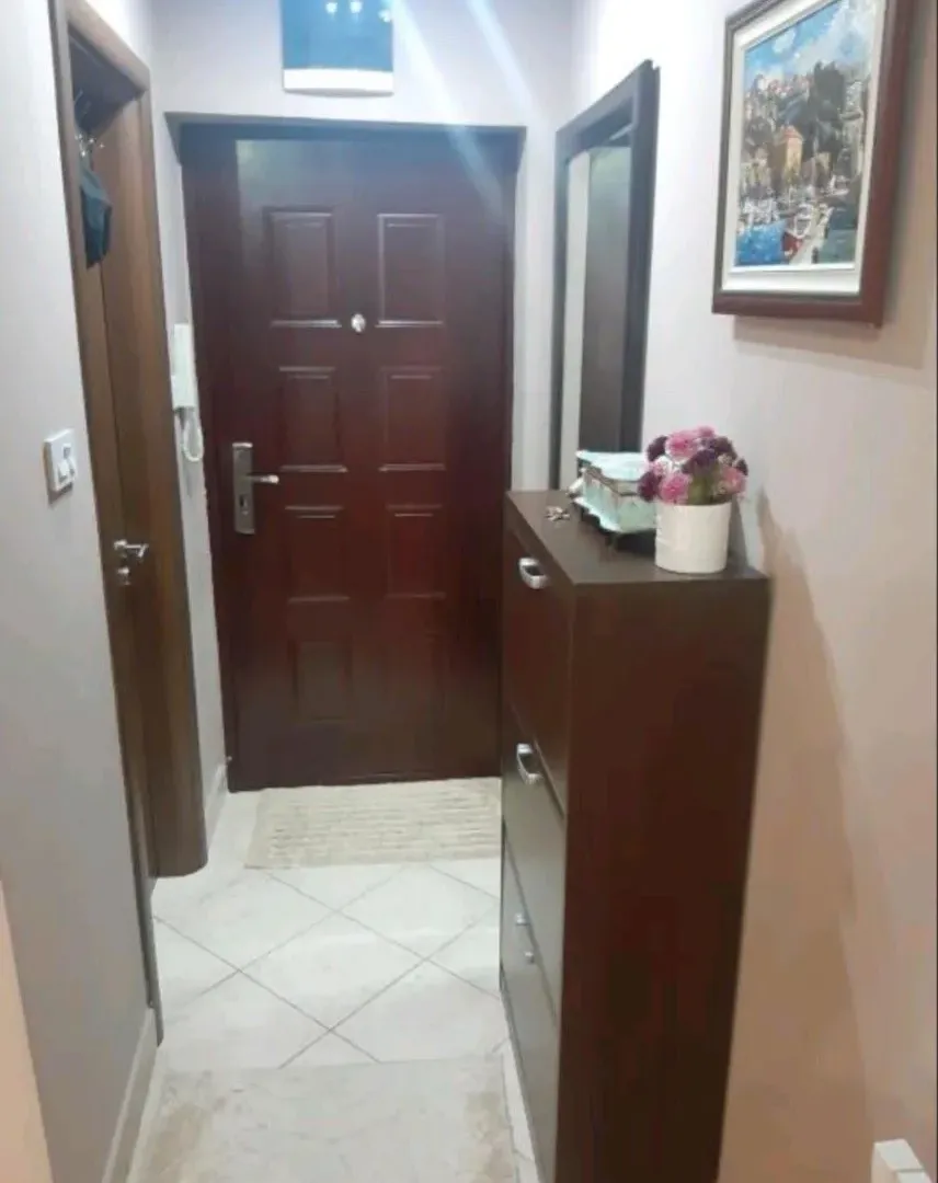 Izdavanje, jednosoban stan, 43m², City Kvart, Podgorica