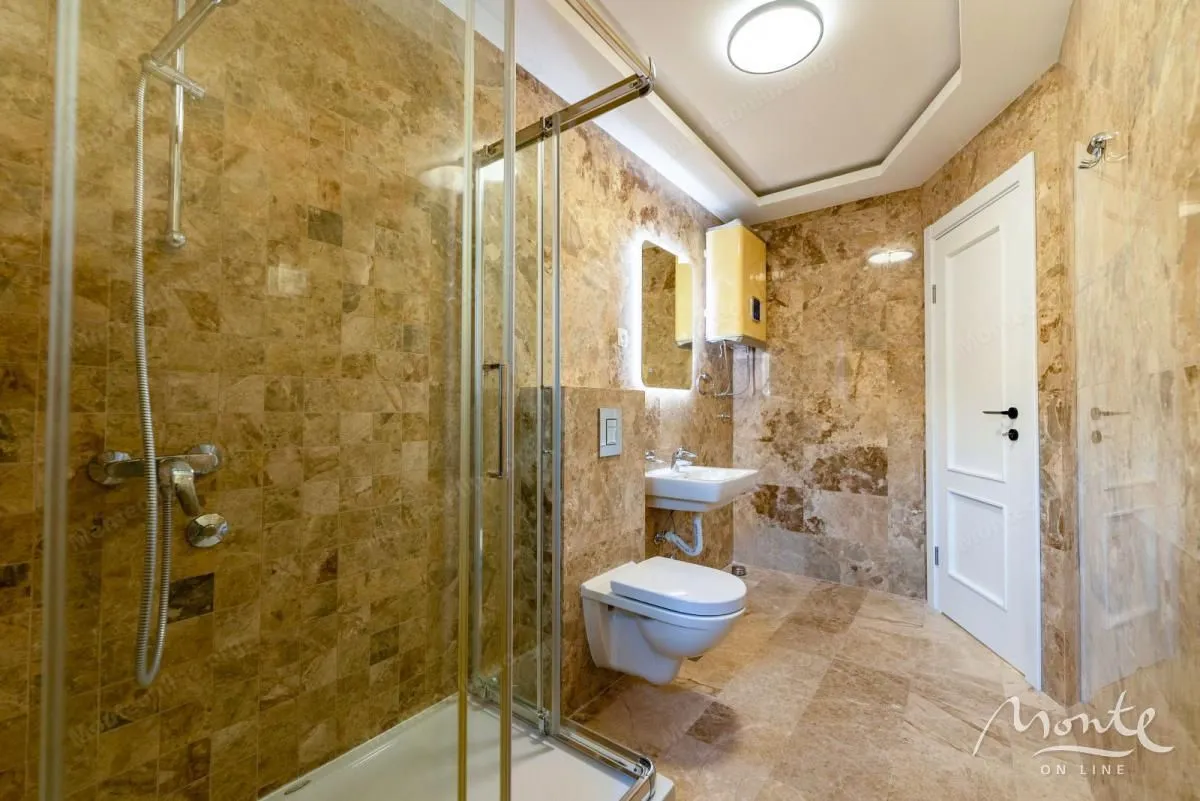 Sale, three bedroom apartment, 160m², Pržno, Budva