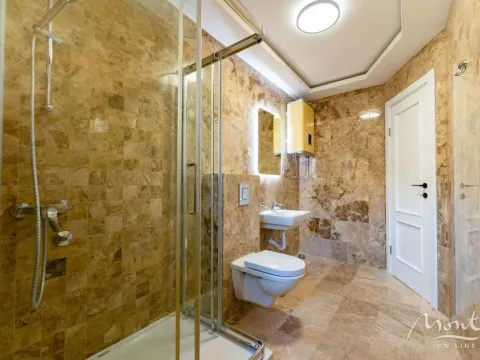 Sale, three bedroom apartment, 160m², Pržno, Budva - image 16