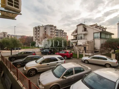 Izdavanje, trosoban stan, 98m², City Kvart, Podgorica - image 15