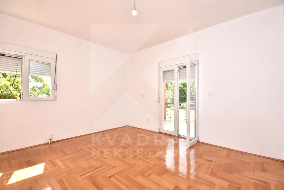 Rent, house, 200m², Botun, Podgorica