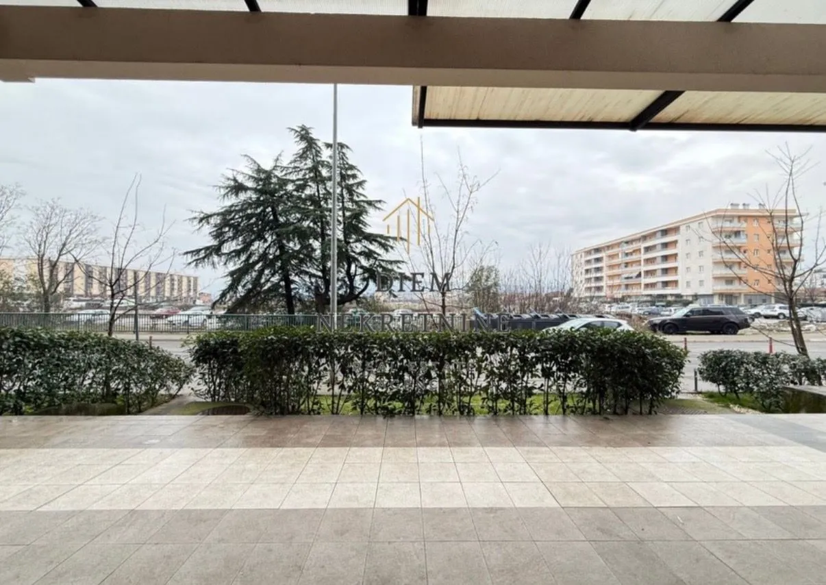 Rent, office space, 95m², City Kvart, Podgorica
