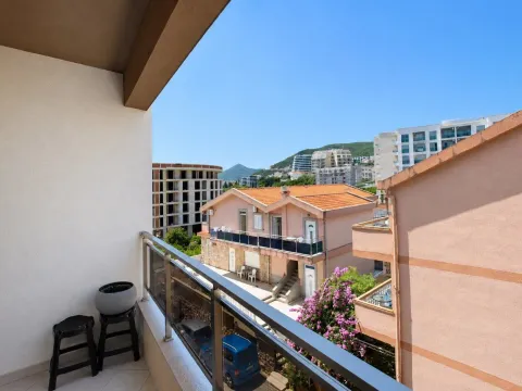 Sale, two bedroom apartment, 67m², Bečići, Budva - image 7