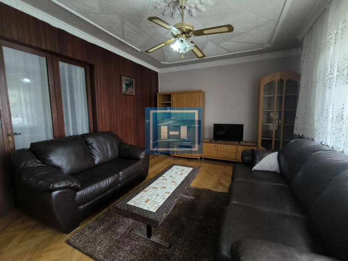 Rent, house, 97m², Moravski park, Ćuprija