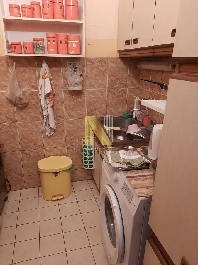 Prodaja, trosoban stan, 81m², Petrovaradin, Novi Sad