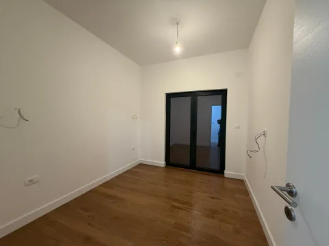 Prodaja, dvosoban stan, 60m², Dumidran, Tivat - image 4